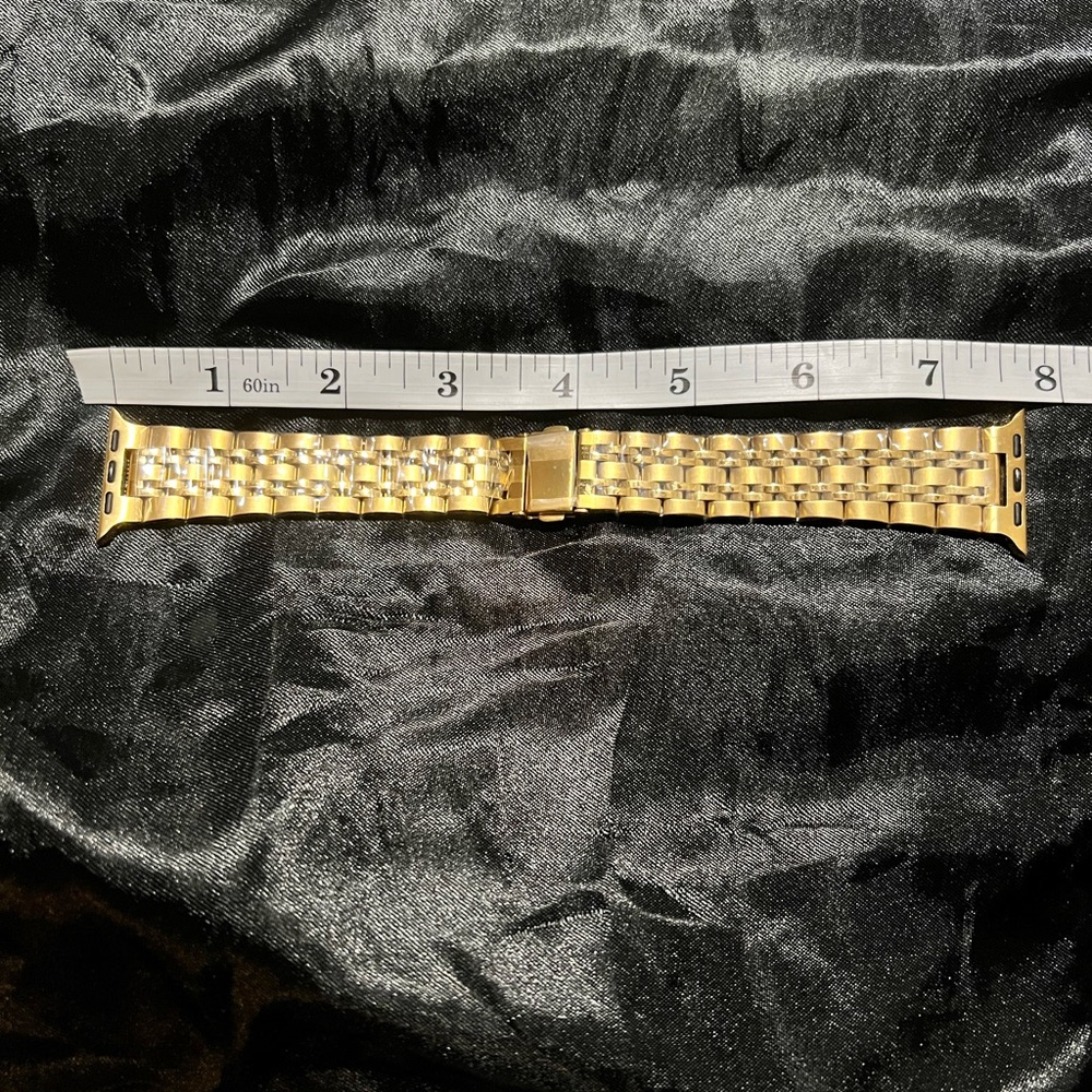 NWOT Gold Tone Apple Watch Band fits 42mm